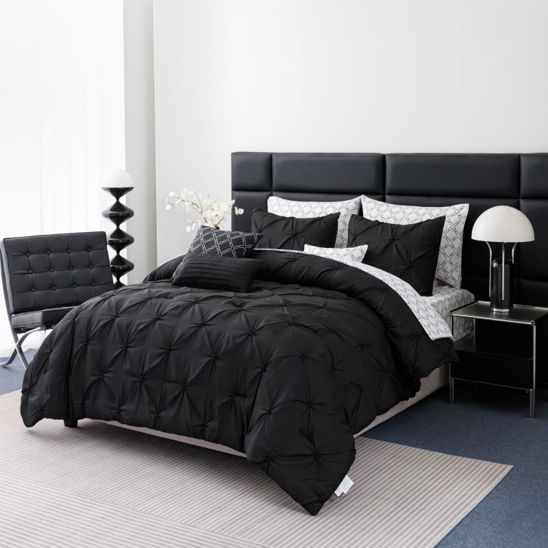 Queen Black 10Pc Pintuck Bed In A Bag Set