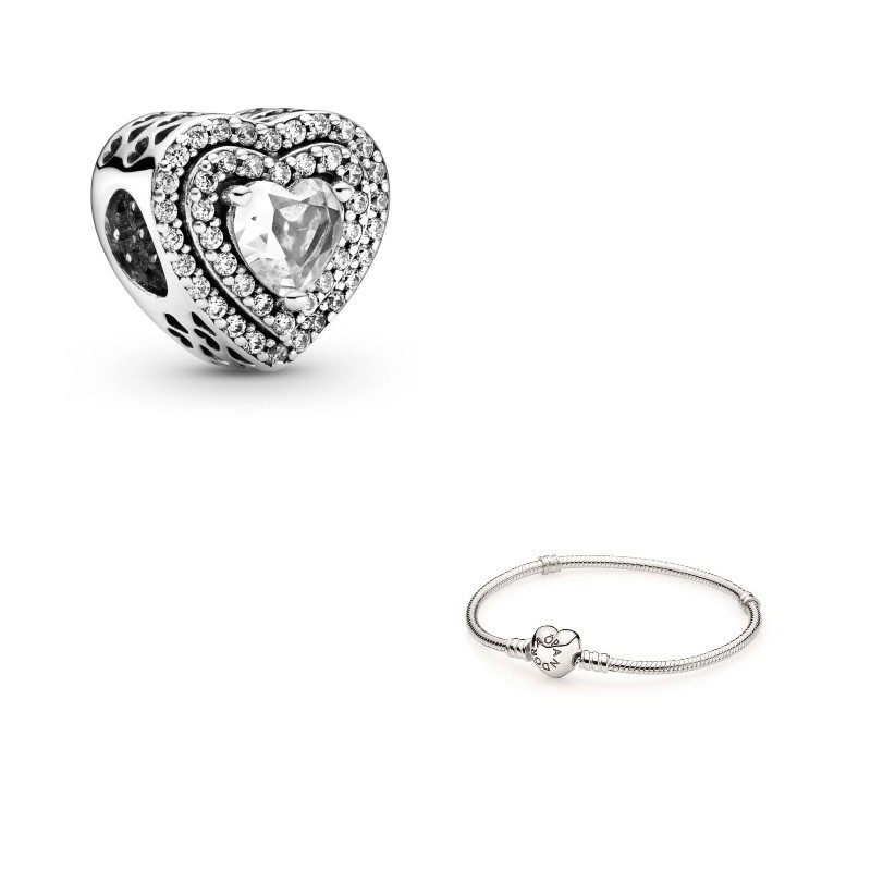 Heart a-flutter bracelet - Sparkling Leveled Hearts Charm