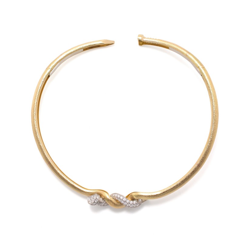 Two-Tone Diamond Twisted Nail Collar – Hammered Finish