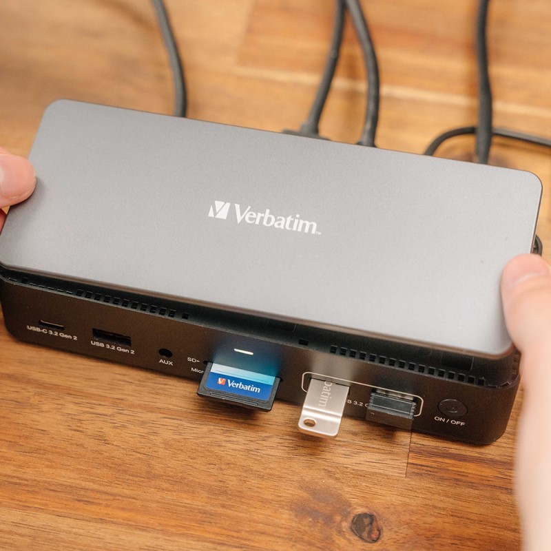 USB-C Pro Docking Station 15-in-1 – 256GB Vi3000 SSD